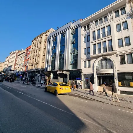 Rijji Old ホテル 3*