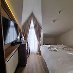 Rijji Old 3* Istanbul